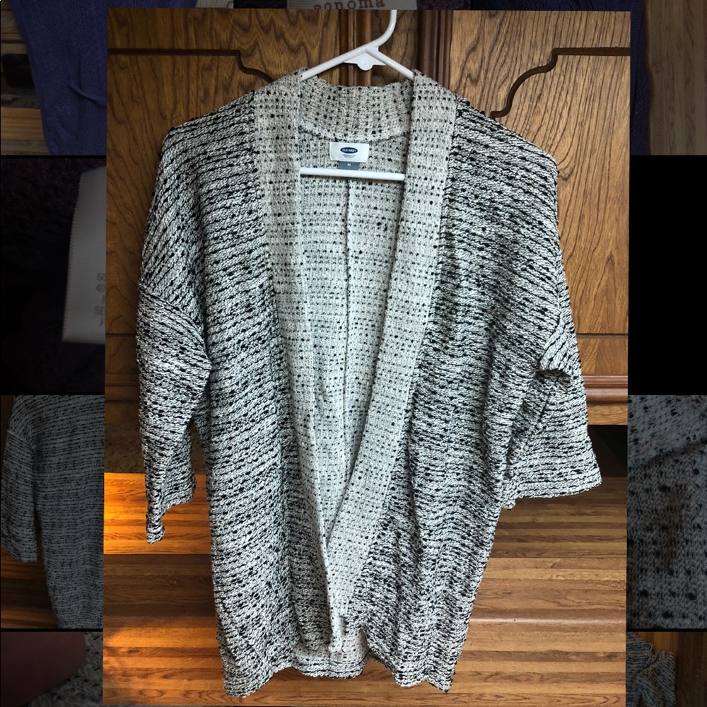 Old navy cardigan size medium